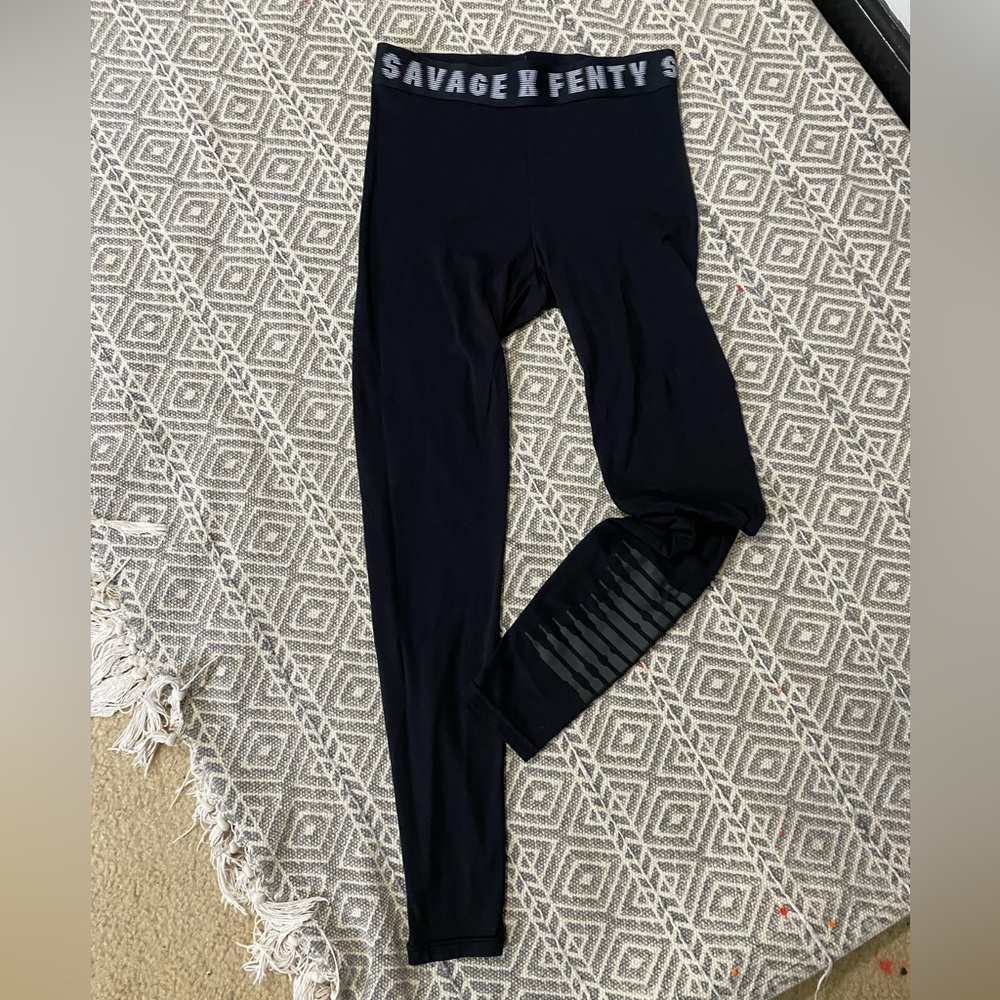 28 in High Waisted Leggings